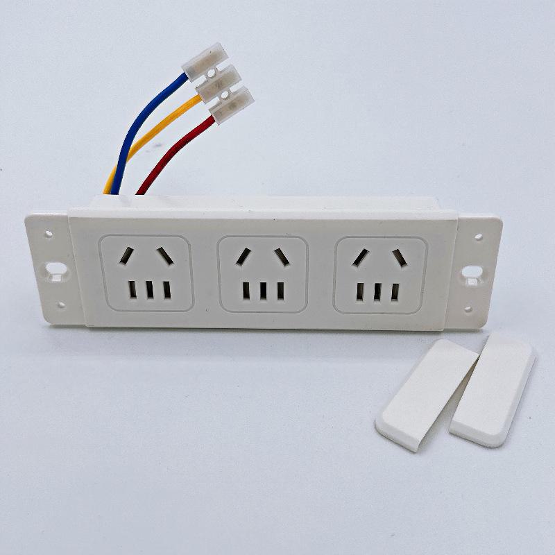 «Скрытая USB + C-розетка для офисной мебели»