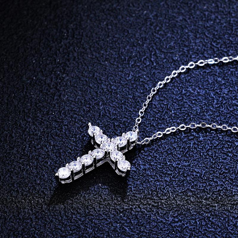 Fashion Real Moissanite Cross Pendant Necklace Pure S925 Sterling Silver 1 .1ct In Total D Color For Women Wedding Fine Jewelry