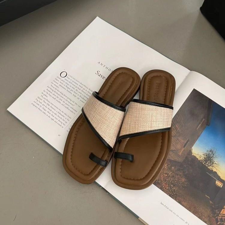 2024 Летние женские тапочки-гладиаторы Модные элегантные туфли на мягкой подошве на плоской подошве Женские повседневные пляжные шлепанцы Сандалии