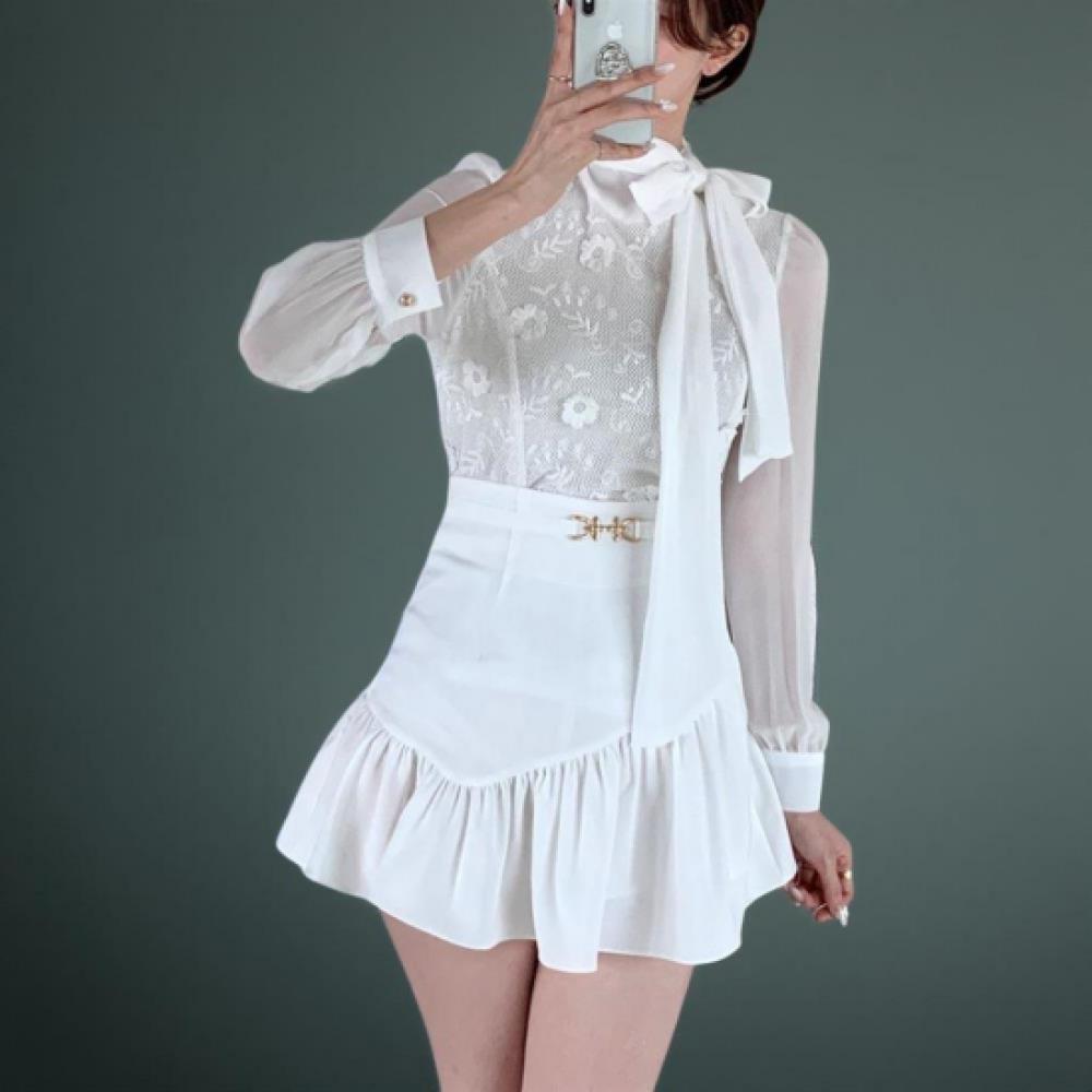 New Arrivals Open Run Women Sheer Flower Ribbon Tie Blouse