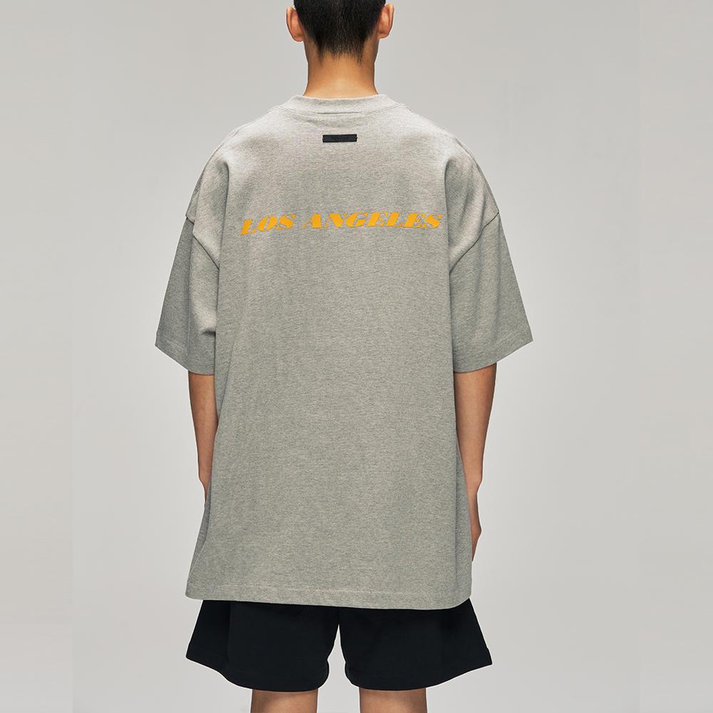 Fear of God Essentials x NBA Lakers Футболка 90-х Бетонно-серый Мужские Топы Серый 125NB252005F