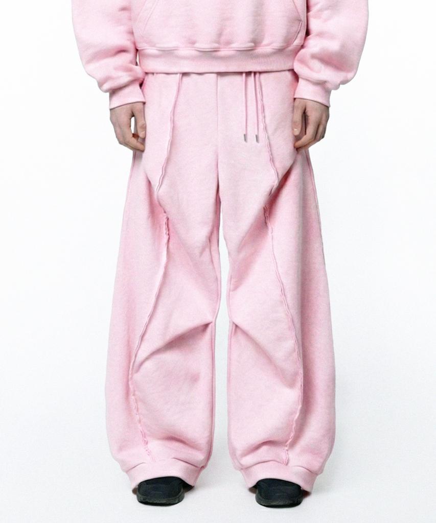 PRINOAR Refined Oblique Curved Sweatpants - Heavenly Pink