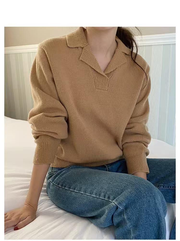 Women's Pure Wool Thickened Lapel Sweater - Long Sleeve, Loose Fit, Versatile Base Layer for Autumn and Winter.