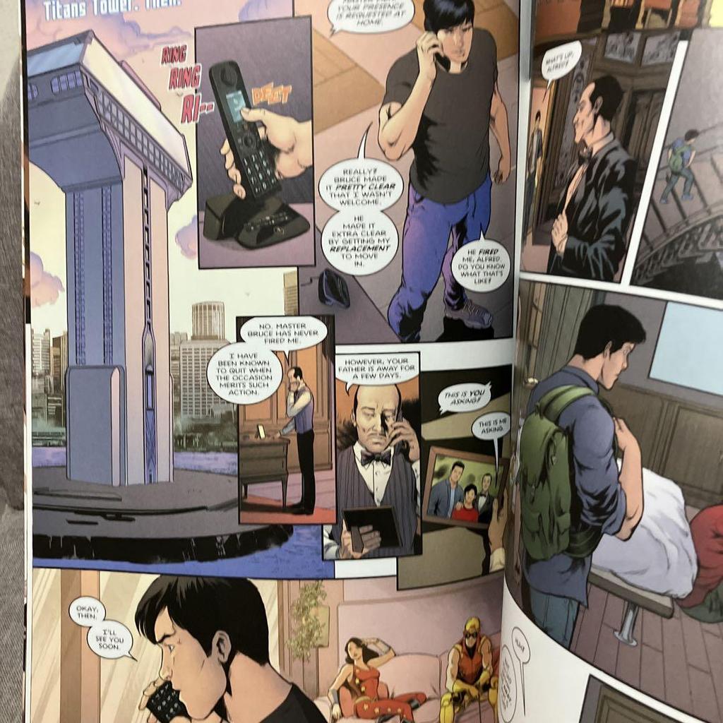 [USED] Nightwing Annual 2 2021 Batman Robin Leaf