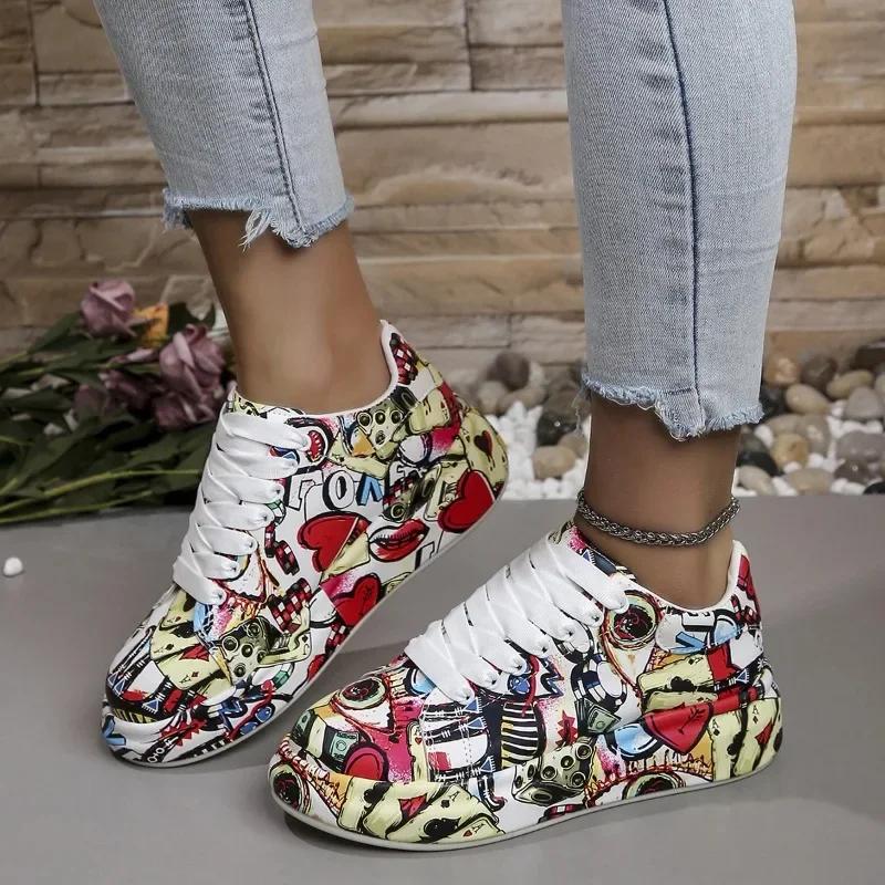 Women's Casual Sneakers Fashion New Painted Graffiti Lace Up Sports Shoes for Women Flat Pu Leather Ladies Running Shoes 36-43