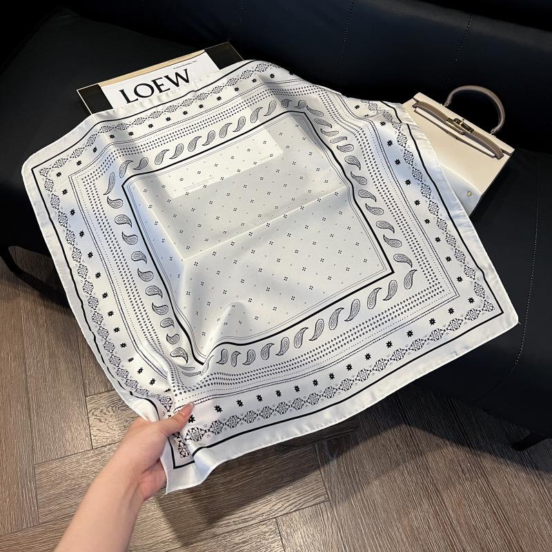 New versatile fashion silk small square scarf professional scarf silk scarf spring and summer matching scarf temperament simple silk scarf