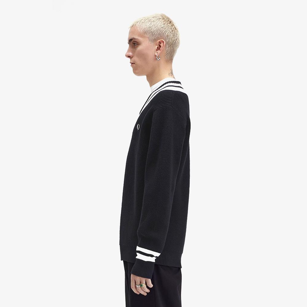 Fred Perry [Острый] Вязаный джемпер с V-образным вырезом и полосатой отделкой (102) Afpm2438541-102