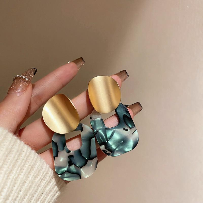 Акриловые геометрические серьги 'Серебряная игла': Минималистичные пусеты высокого класса в европейском и американском стиле