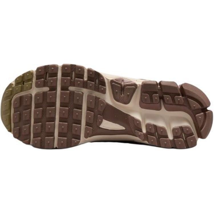 Nike Zoom Vomero 5 GS для детей старшего возраста Бледно-слоновая кость Коричневый норковый HV6009-111