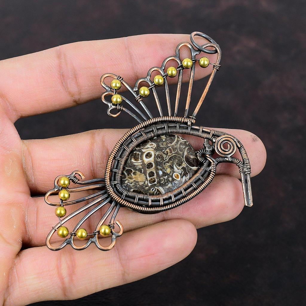 Кулон из агата туррителлы, кулон, обернутый медной проволокой, кулон с драгоценным камнем, кулон в виде птицы, медные украшения, подарок на помолвку, украшения ручной работы в технике wire wrap