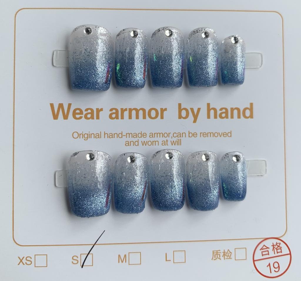 Нажмите на кончики ногтей Гель Полное покрытие 100 дизайнов Накладные ногти ручной работы Высококачественные носимые искусственные ногти Многоразовые размеры от XS до L бесплатно 5 шт. инструментов