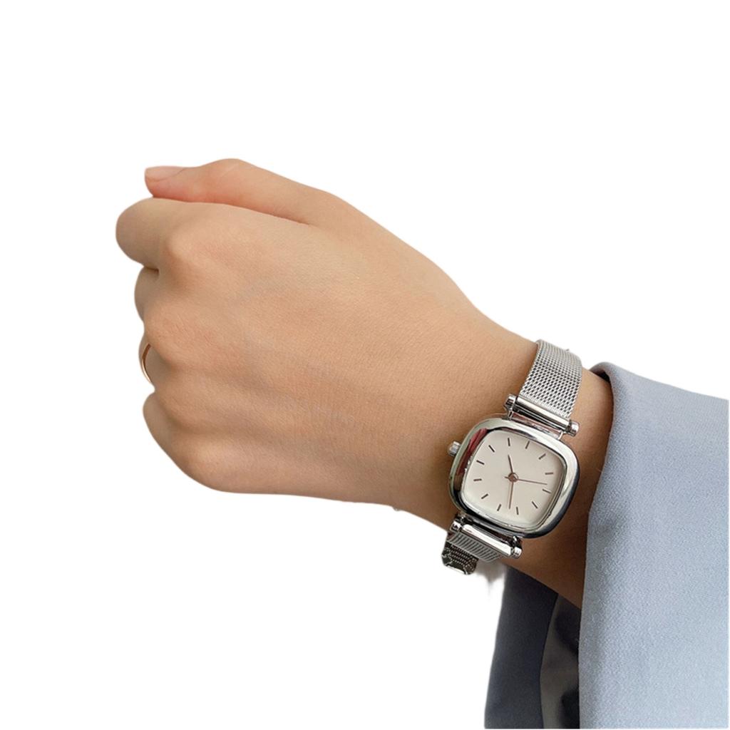 Женские модные кожаные часы