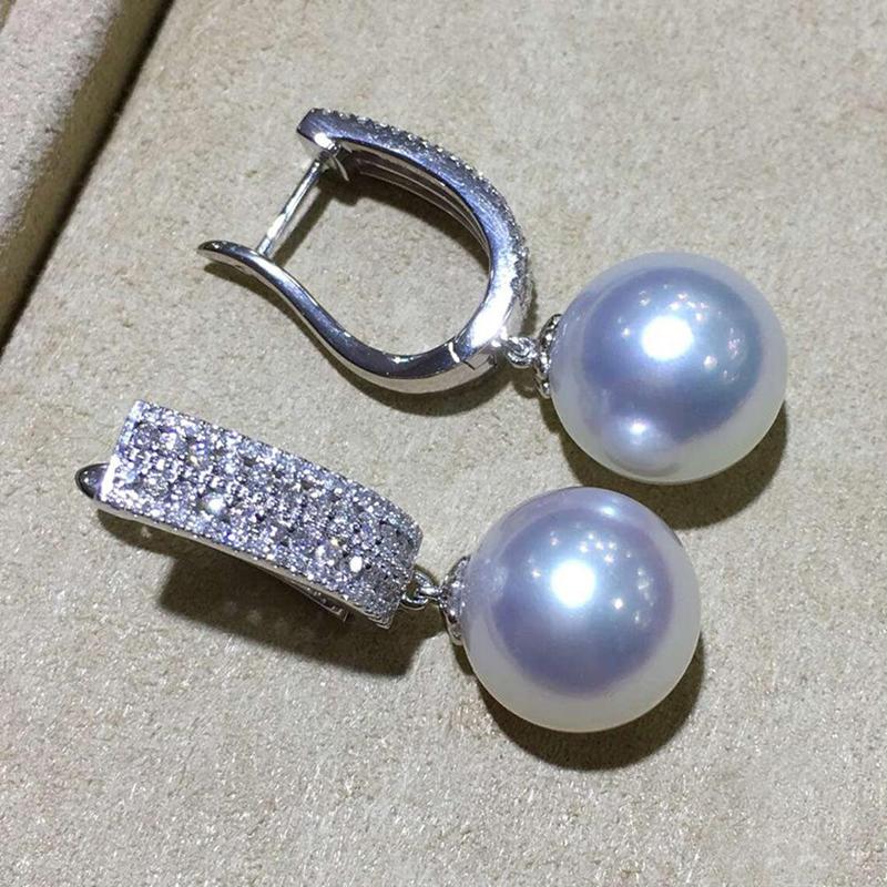 Huitan Fashion Simulated Pearl Dangle Earrings for Women Luxury Paved Dazzling CZ Stone Aesthetic Bridal Wedding Jewelry Gift