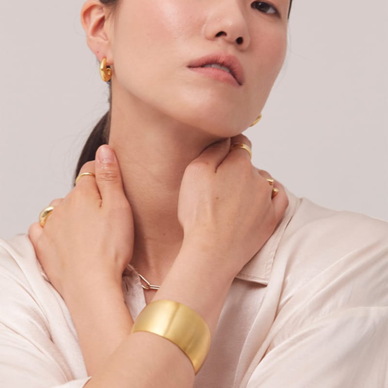 SUNDAY DISCO CLUB ERYKAH BANGLE GOLD