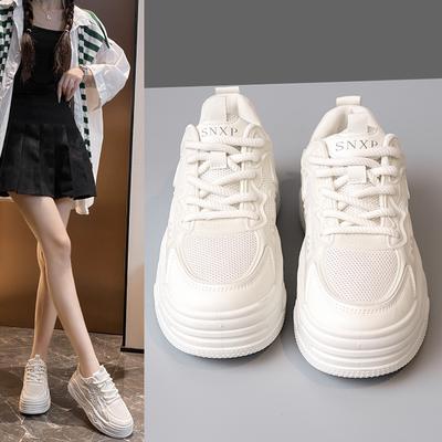 Маленькие белые туфли женские 2024 новые летние сетчатые туфли дышащая сетчатая толстая подошва с юбкой обувь спортивная и повседневная обувь