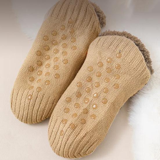 1 Pair Floor Socks Thickened Fleece-Lined Silicone-Dot Sole Slip-Resistant Traction Quiet Walking Socks with Jacquard Accents
