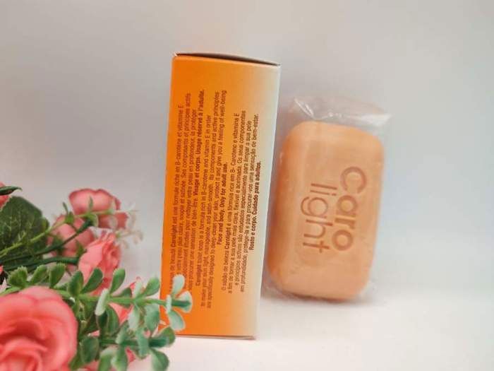 Savon Gommant Et Éclaircissant - KUNCHIDIITA - Caro Light - Anti-taches - Teint Uniforme - Éclat De Jeunesse