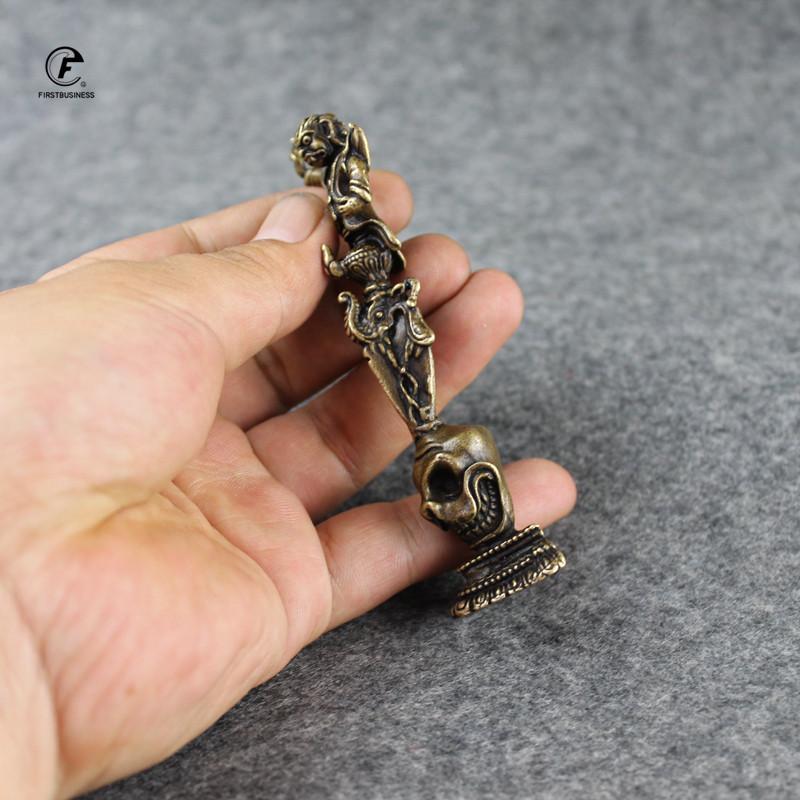 Nepal Handmade Solid Brass Angry Lotus Master Base Vajra Pestle Magic Pestle Eychains Holder Desk Decoration Paperweight Crafts