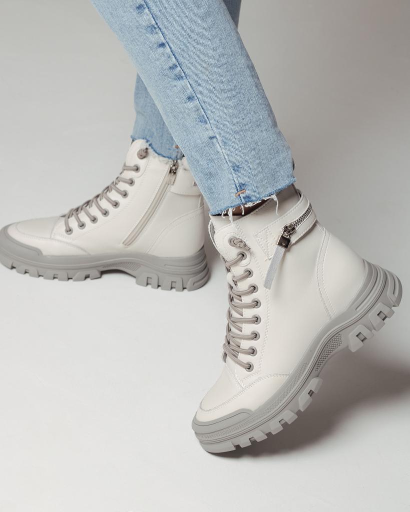 Ботинки женские Lifexpert 6203 36 молочные кожа