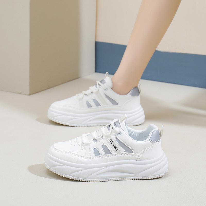 Осенняя легкая обувь Новые Ins Женские студенческие спортивные туфли с подъёмным дном Повседневная обувь Мода