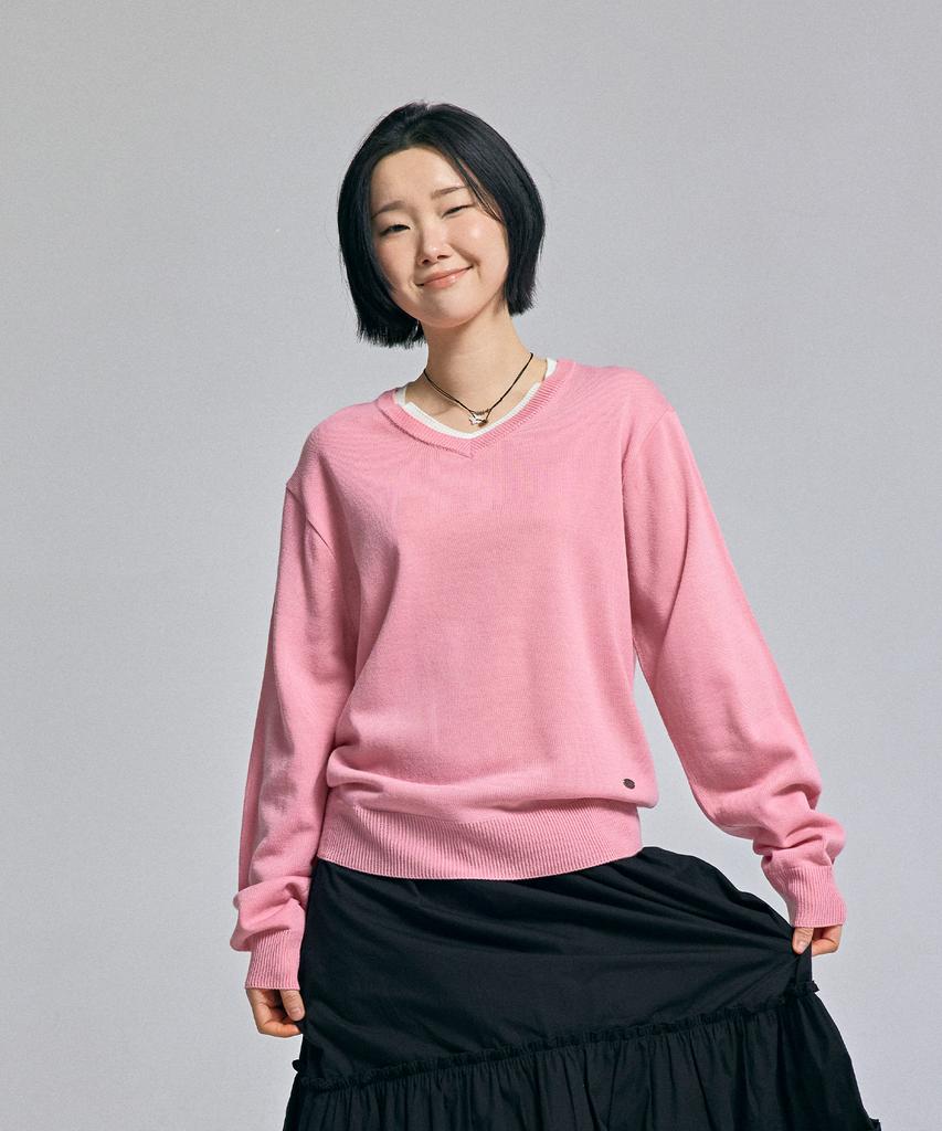 AWESOME STUDIO Classic Layered V-Neck Knit Light Pink