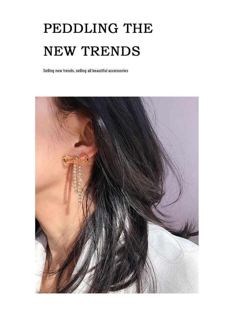 Мечтательные серьги-бабочки с бриллиантовой кисточкой: Стиль рококо, милая крутая девушка, легкая роскошь, преппи-шипы.