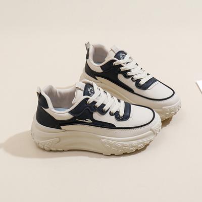 Ins корейская версия кожаная низкая обувь для папы девушка весна 2025 новые дышащие студенческие спортивные увеличивающие досуг HY912