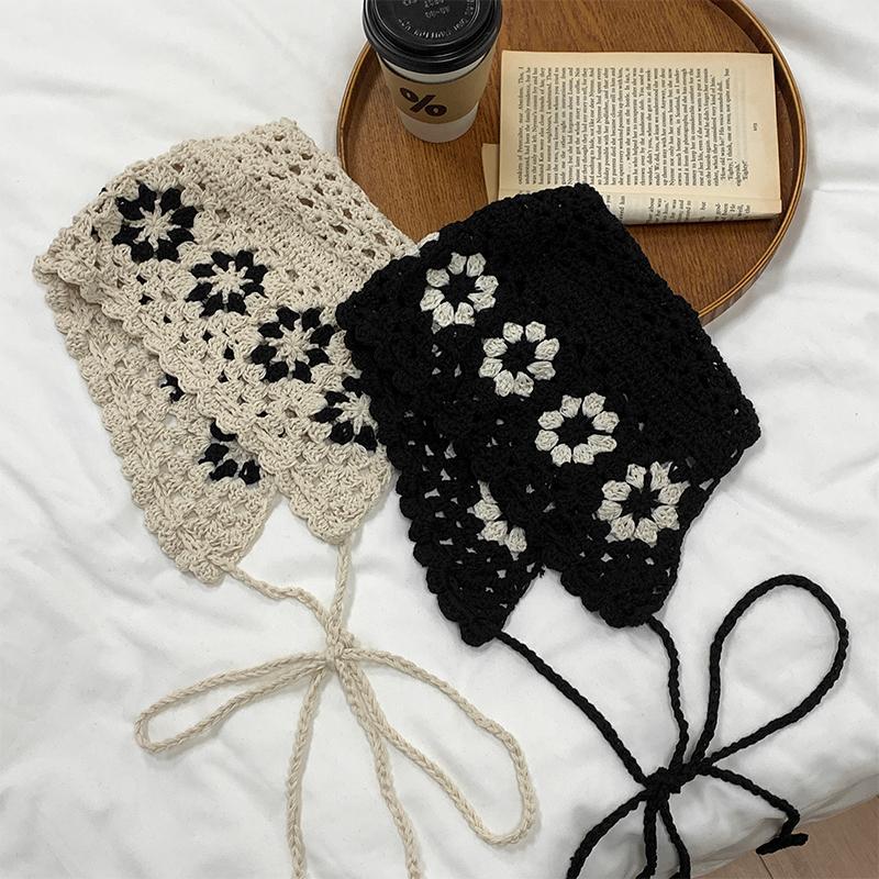 Ins Hand-related Hollow Girl Lace-up headband Spring and Summer Travel Thin Triangle Pullover Hat Japanese Cute Beanies for Woman