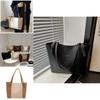 Stylish Retro Minimalist Pu Tote Bag For Women With Spacious Design For Everyday Use