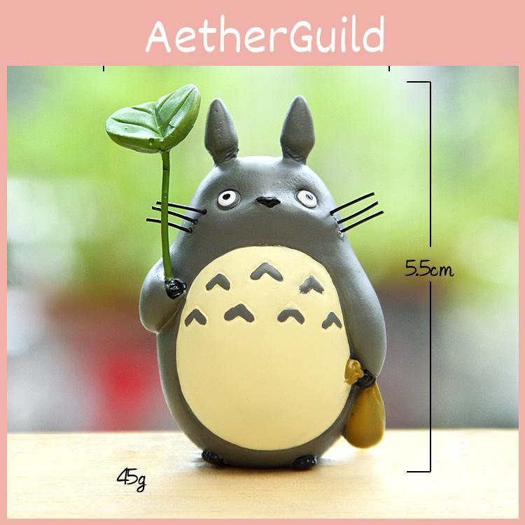 Resin Cartoon My Neighbor Totoro Miniature Garden Decor With Leaf Design For Home Office Gift