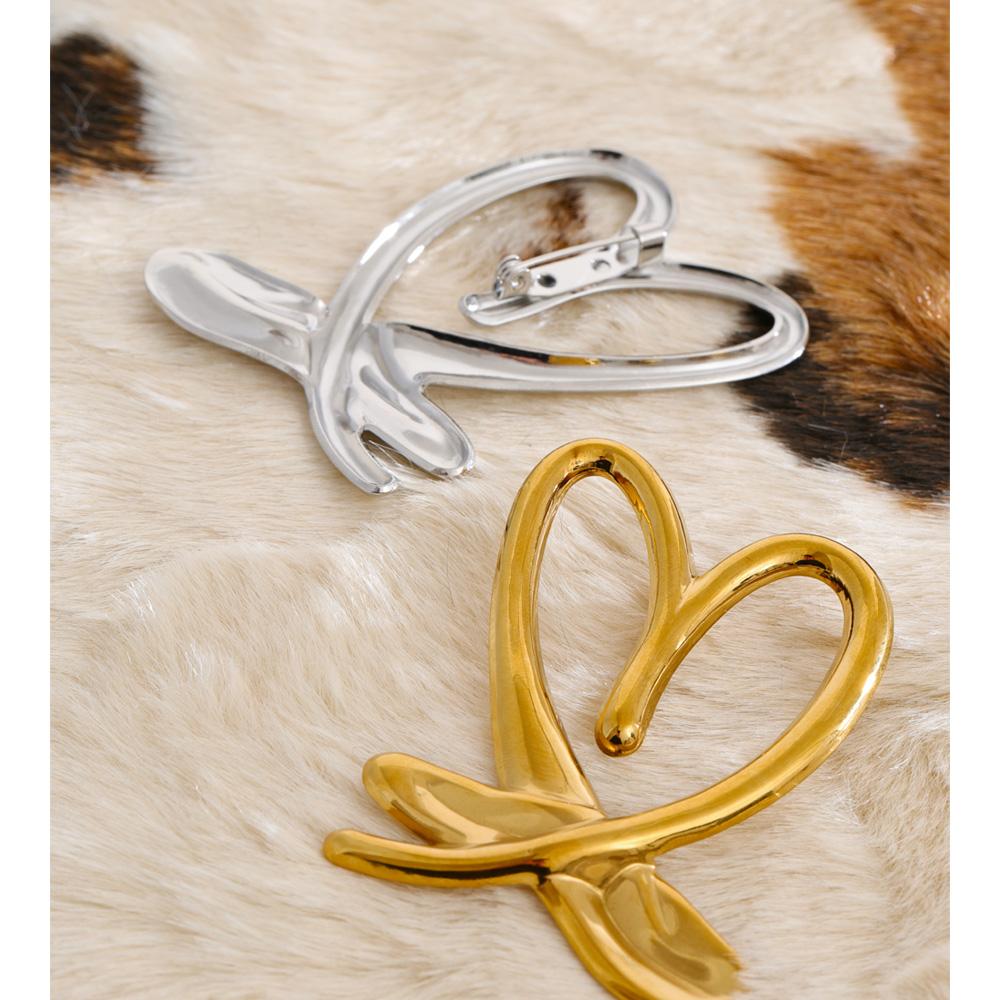 Yhpup Stainless Steel Ear Heart Love Punk Street Brooch Pin Waterproof Plated Clothes Hat Accessories Wholesale Cheap Accessory