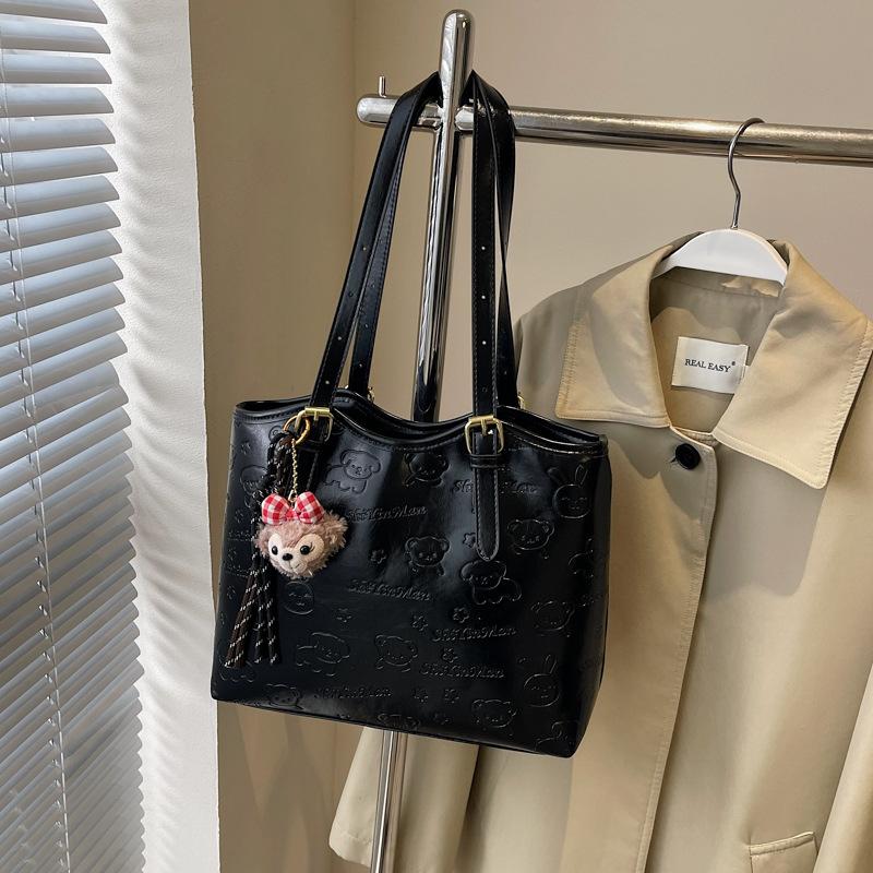 Высококлассная контрастная сумка большой вместимости женская 2025 новая модная дорожная на плечо сумка-тоут для студенток