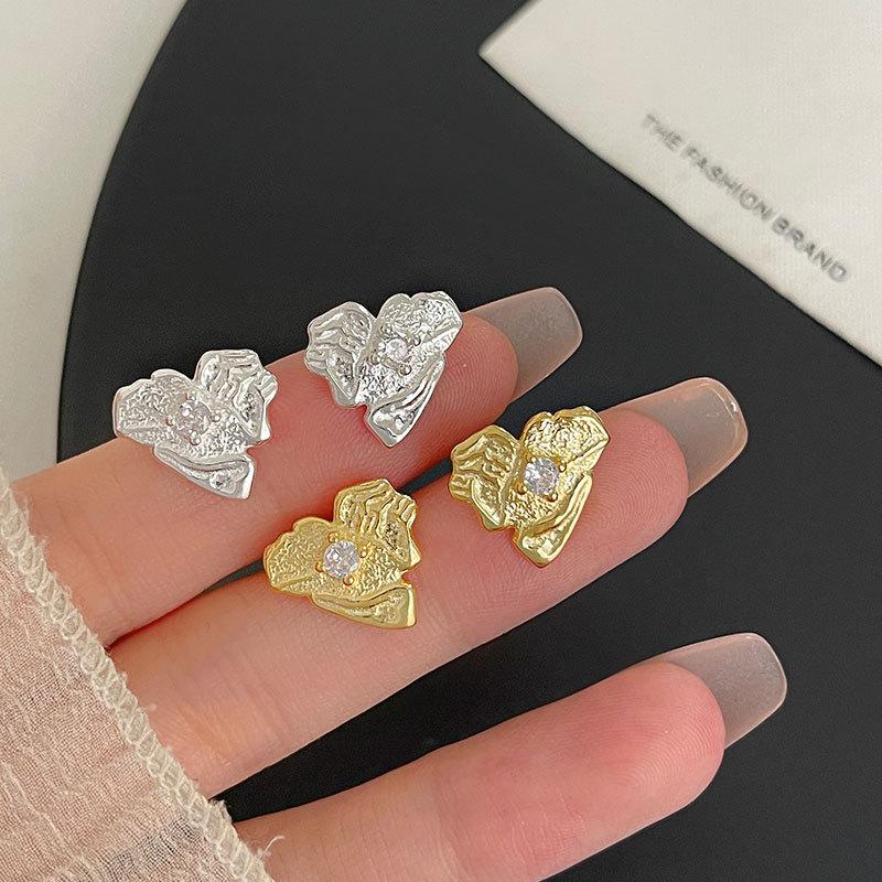 Легкие роскошные высококачественные серьги из фольги с подвесками Love Zircon, серьги с необычной текстурой в форме сердца