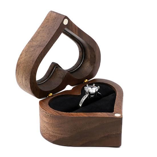 Подарочная коробка для колец с прозрачным окошком вмещает 2 кольца с мягкой губкой
