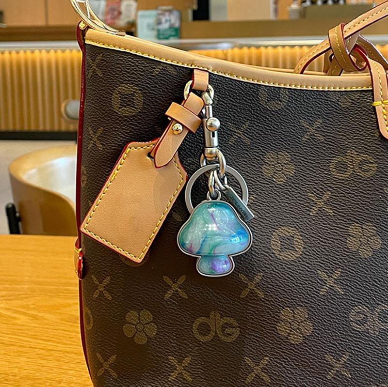 Декоративные подвески в форме грибов для сумки Coach, брелок в форме сердца, детали для крепления к сумкам, женский подарок