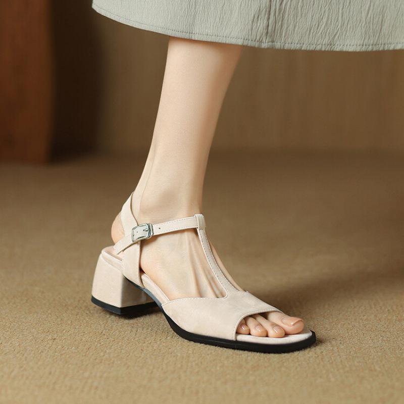 Summer Women's Hollow Sandals Casual Solid Color Soft-soled Women's High-heeled Sandals Cover Feet and Pedal New Large-size Shoes