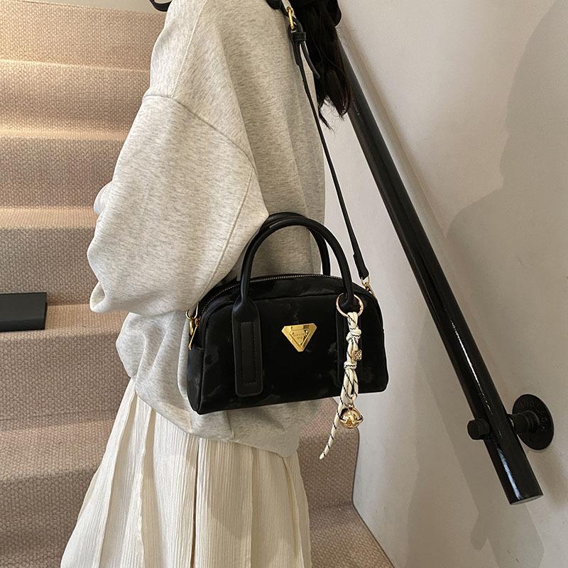 Женская новая сумка через плечо