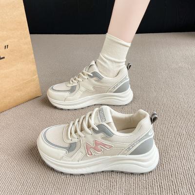 Кроссовки папы для девочки 2025 Новые весенне-летние сетчатые дышащие кроссовки Толстая подошва увеличивает рост Легкие универсальные повседневные кроссовки