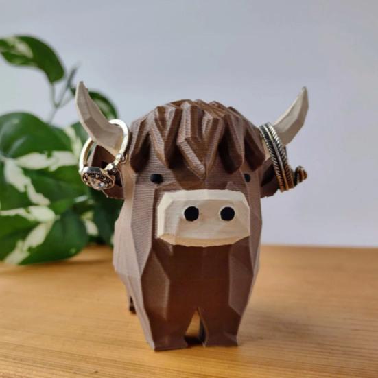 Highland Cow Ring Holder Resin Highland Cow Figurine Desktop Ornament Ring Holder Dresser