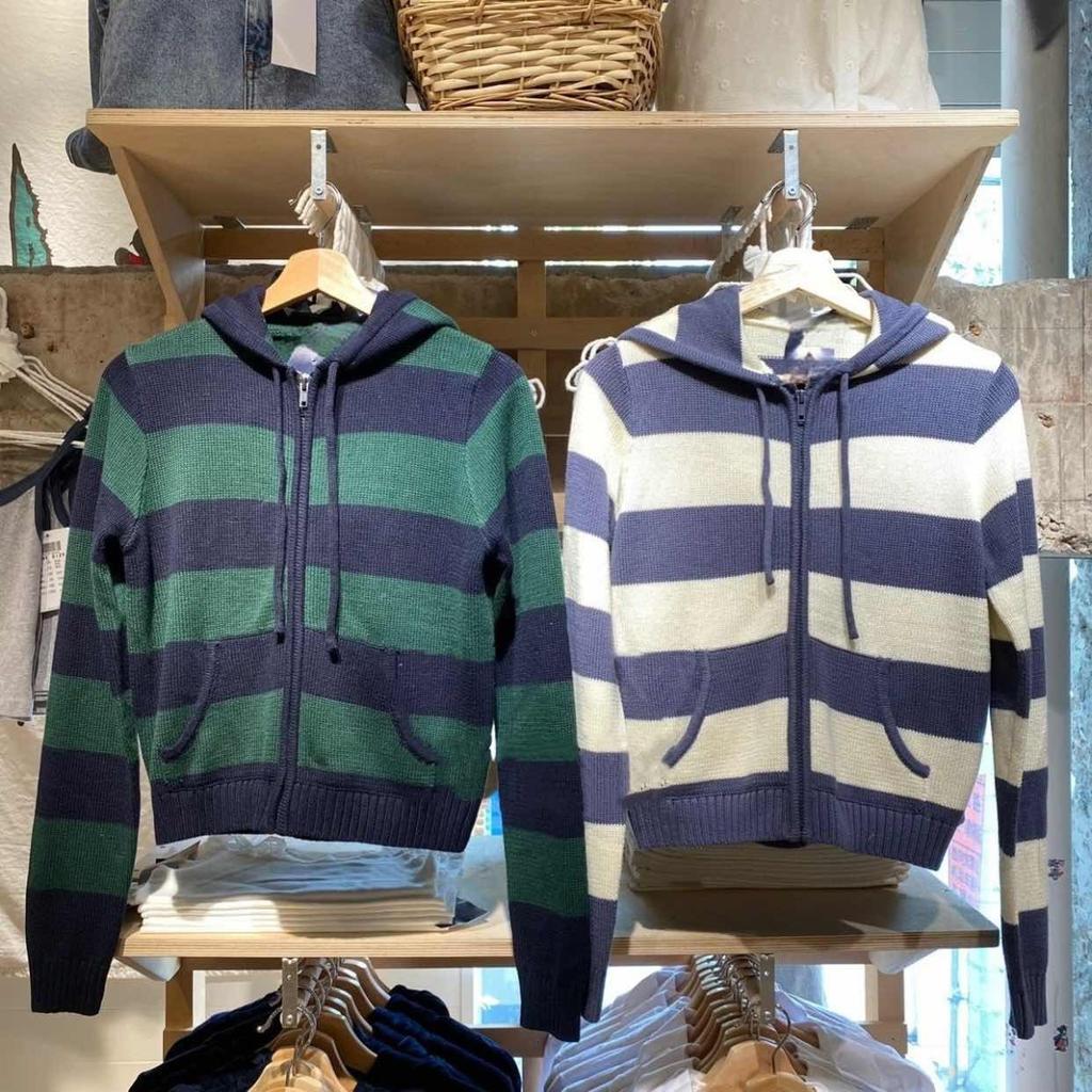 VAYLA Полосатый вязаный укороченный кардиган-свитер Женский Осенний с длинным рукавом, с капюшоном, на молнии, короткий, уличная одежда, вязаный трикотаж, свитера, Y2K кроп-топы