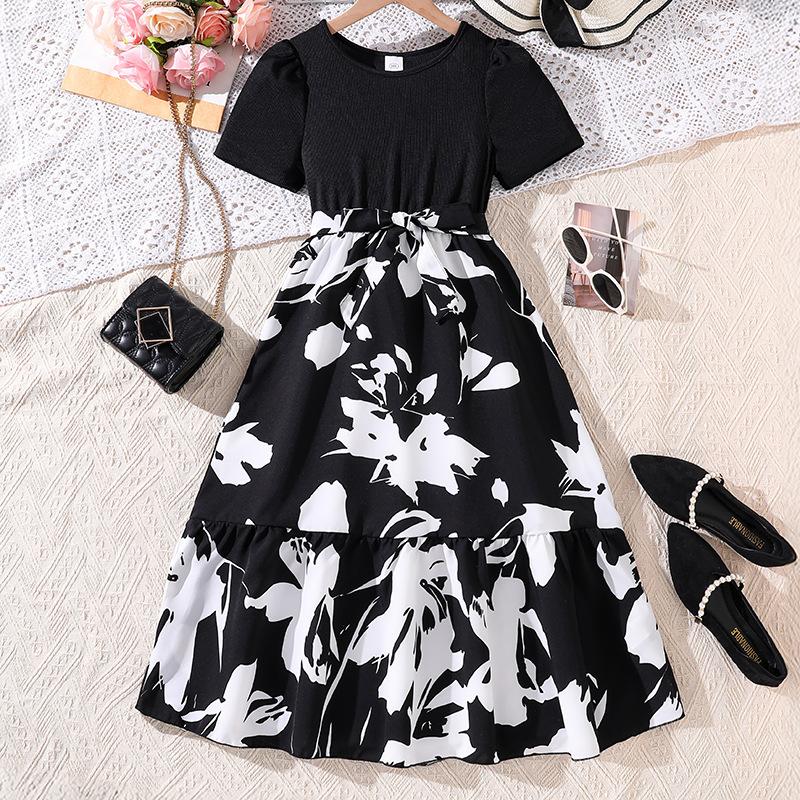 Милое летнее детское платье для девочек с короткими рукавами и защипами на талии. Платье принцессы