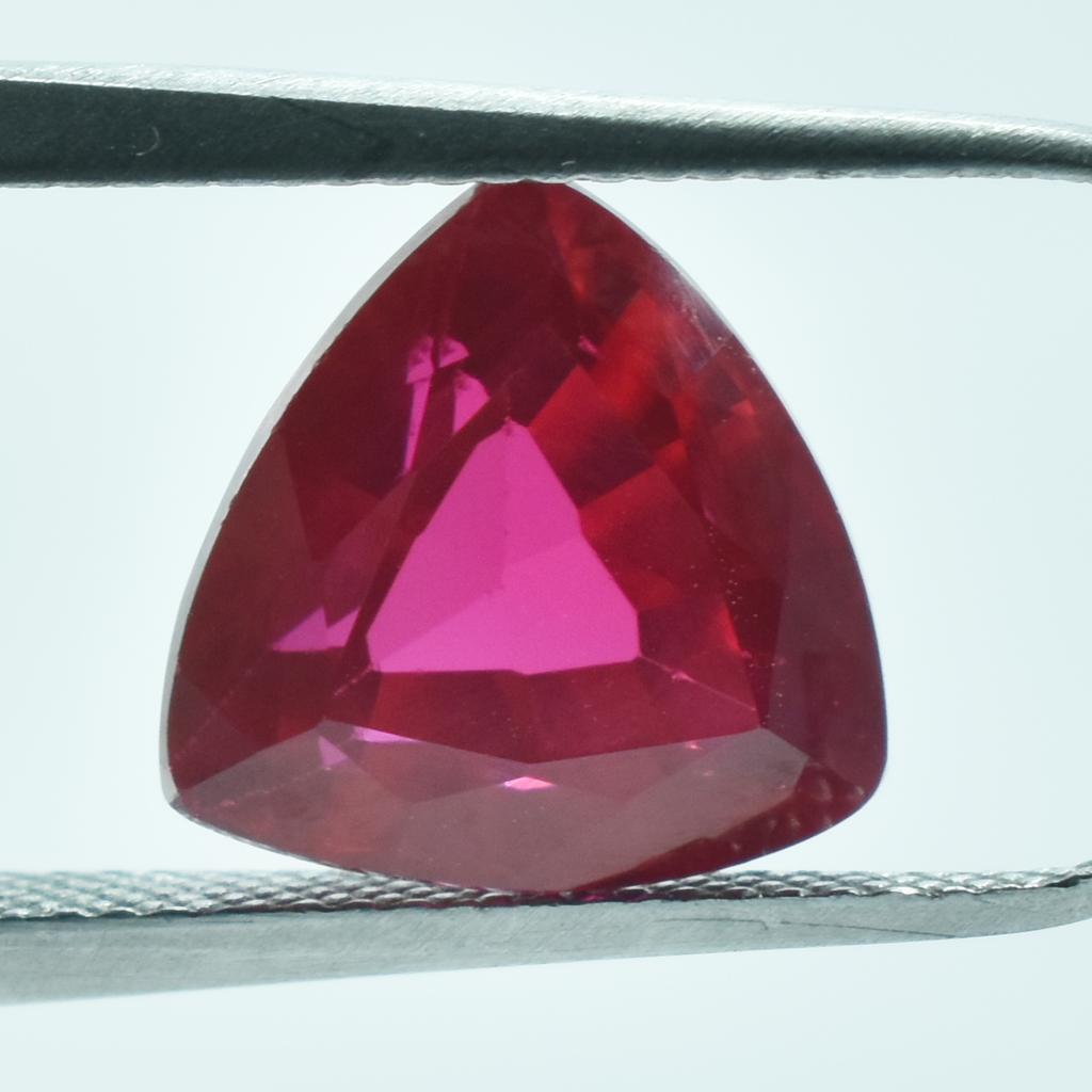 4.80 Carat Red Ruby Trillion Shape Natural Loose Gemstone CERTIFIED SU-1176