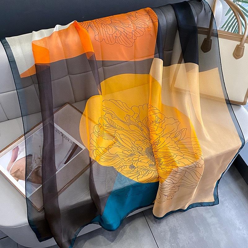 Luxury Brand Women Beach Scarf Georgette Silk Shawls Design Print Headband Female Summer Headband Wraps Sunscreen Hijab