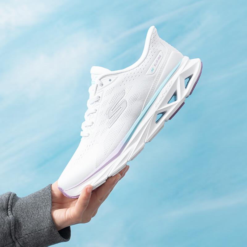 Skechers Женские всесезонные беговые кроссовки GO'7/24