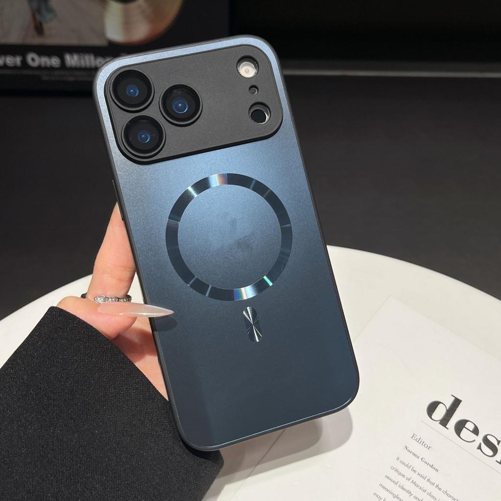 Магнитное притяжение подходит для чехла для мобильного телефона Apple 17ProMax, матовая накладка для iPhone16 с пленкой для объектива, простой защитный чехол.