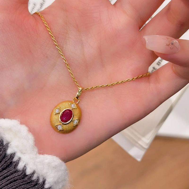 Классический тренд шармов легкая роскошь рисование проволокой рубиновый ожерелье-цепочка дизайн инкрустация бриллиантами овальное ожерелье модный красный кулон
