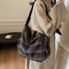 2025 Autumn and Winter Large-capacity Retro Underarm Bag Casual Fashion Simple Retro Class Plaid Niche Tote Bag