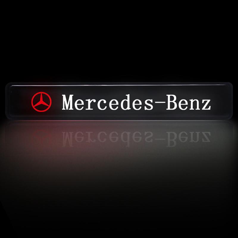 Car Decorative Light LED Front Hood Grille Emblem Badge Decor Caps For Mercedes Benz GLC63 GLC43 GLC250 GLC300 X253 C253 W253 SM5