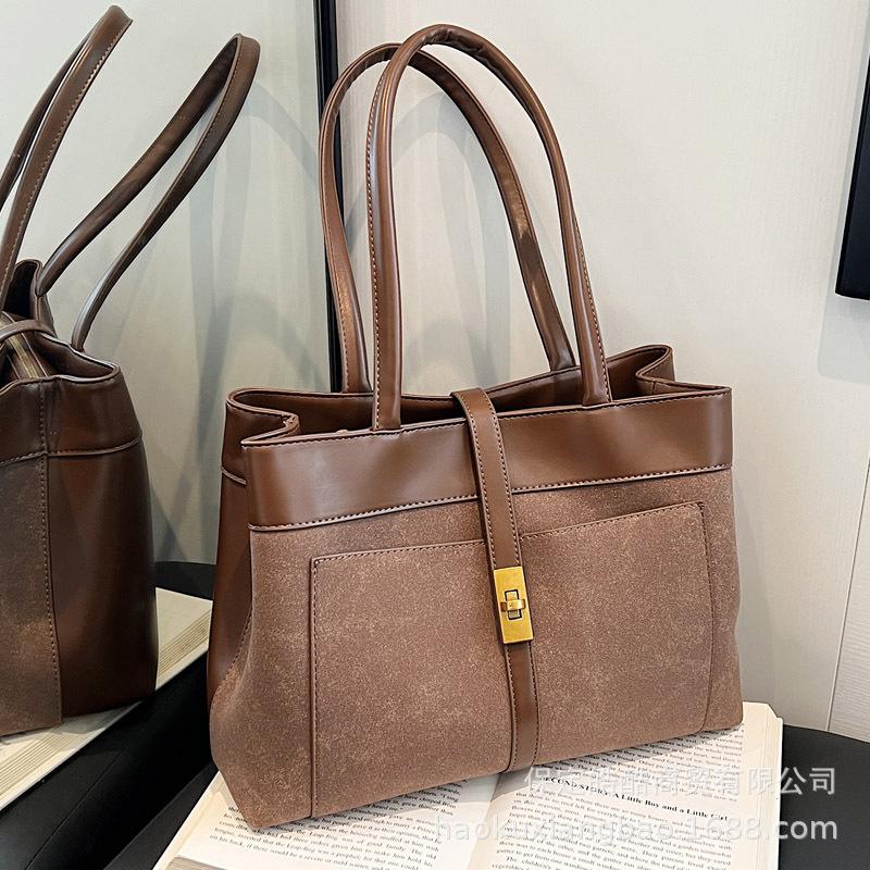 Сумка-тоут премиум-класса большой вместимости для поездок на работу женская 2025 зима новая модная портативная сумка-тоут универсальная ретро сумка через плечо