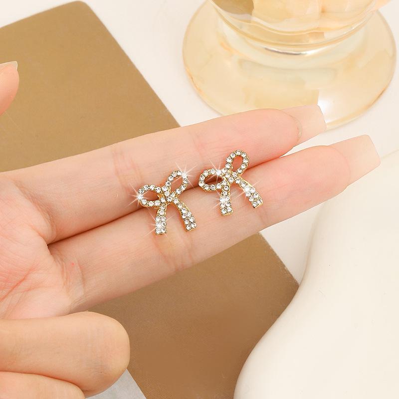 S925 Exquisite Full Diamond Cross Earrings - Simple, Luxurious Silver Needle for Women